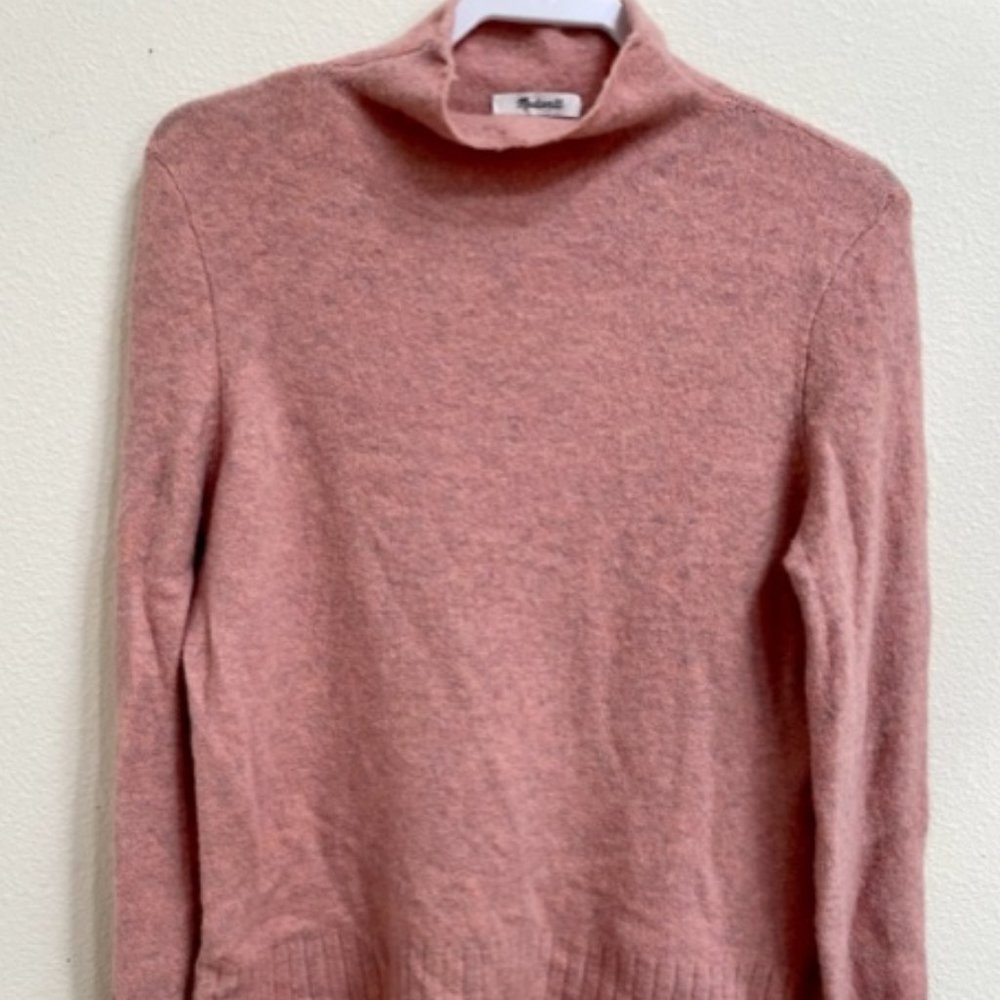 Madewell Sweater M Perfect Condition Multi pink color weave roll collar